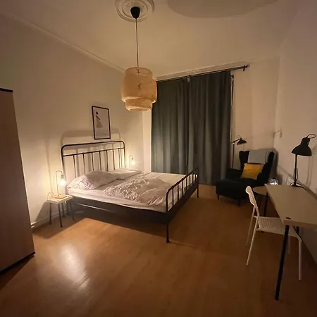 Raisova 1180 Apartment *