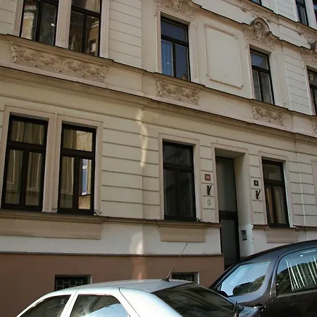 Apartment Raisova 1180